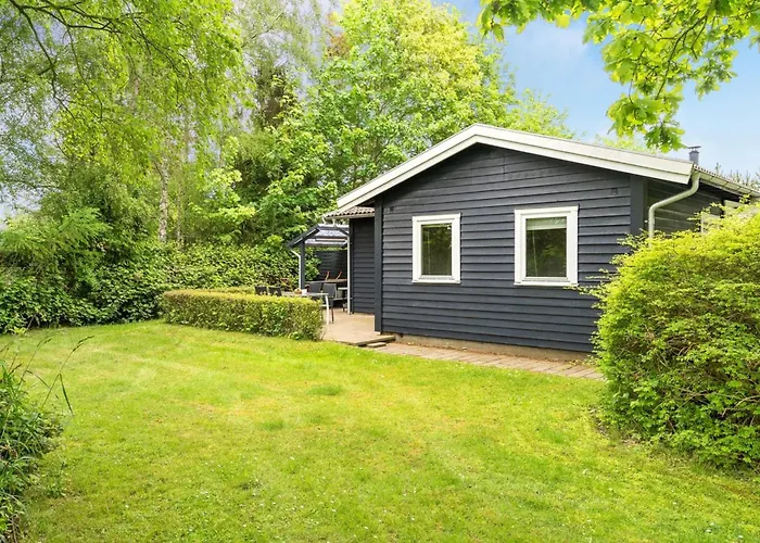 Felisa - 300m From The Sea By Interhome